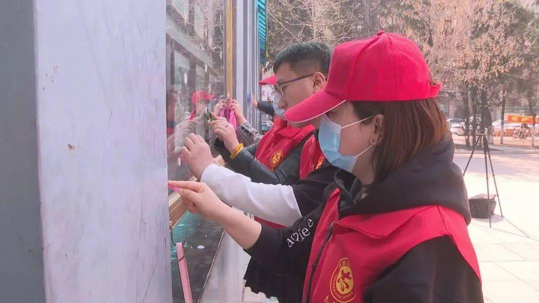 澳门与香港在全球化时代的新征程，全面释义与落实的探讨（热评）