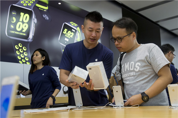 探索未来，新澳门与香港在2025年的全面免费政策深度解读与热评